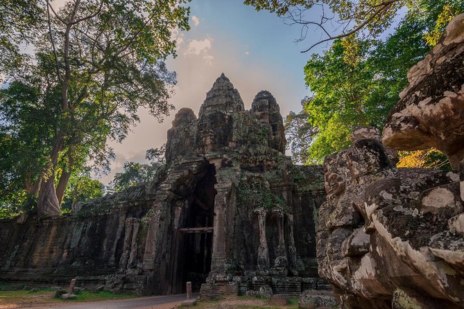 1-Day Angkor Wat Sunrise & All Interesting Temples Private Tour - Ta Prohm: Lara Croft roots and the trade-offs