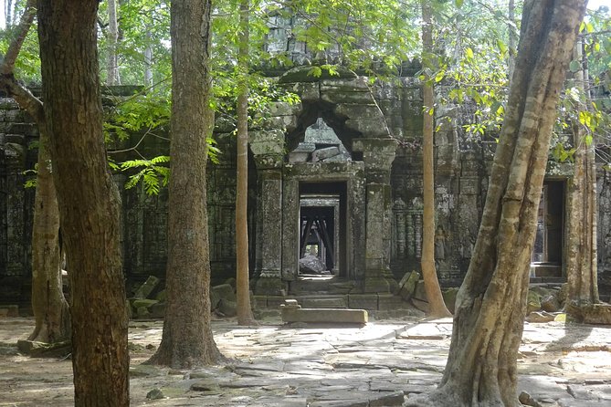 1-Day Angkor Wat Sunrise & All Interesting Temples Private Tour - Pickup, the breakfast reset, and how the day stays manageable