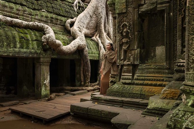 1 Day Discover Angkor Wat Sunrise Private Tour - Price and logistics: $110 per group plus $37 temple tickets