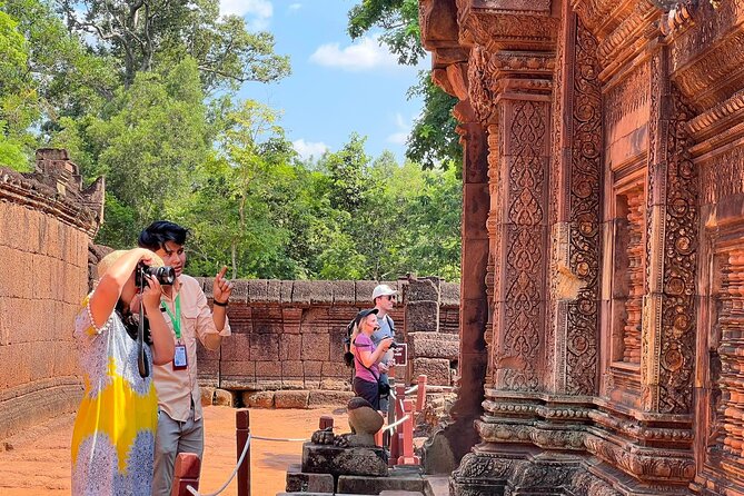 2-Day Angkor Wat Tour with Banteay Srei and Floating Village - Price and logistics: what $130 really covers, and what to budget for