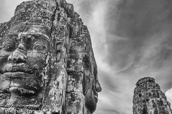 2 Days Discover Angkor Wat Complex and Cambodia's Villages Tours - The Terrace of the Elephants and Bayon: Where You Notice the Details