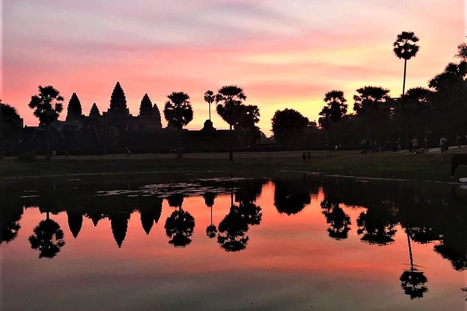 2 Days Exclusive Temple Highlights with Sunset and Sunrise Tour - The guide makes or breaks the two days