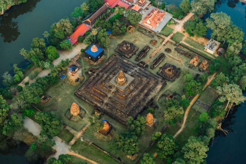 Angkor Stunning Hot Air Balloon - Pickup, Driving, and the Flow from Basket to Back to Your Hotel