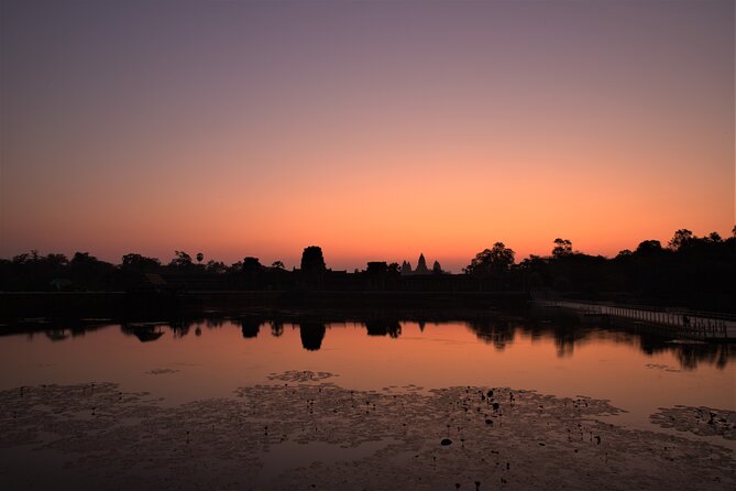 Angkor Sunrise Expedition Cycling Through Serene Backroads - Breakfast and Srah Srang: why this stop feels calmer on a bike