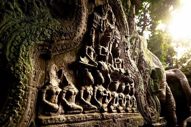 Angkor Sunrise Half-Day Tour with Private Vehicles & Tour Guide - Angkor Wat at sunrise: where you stand and what you watch