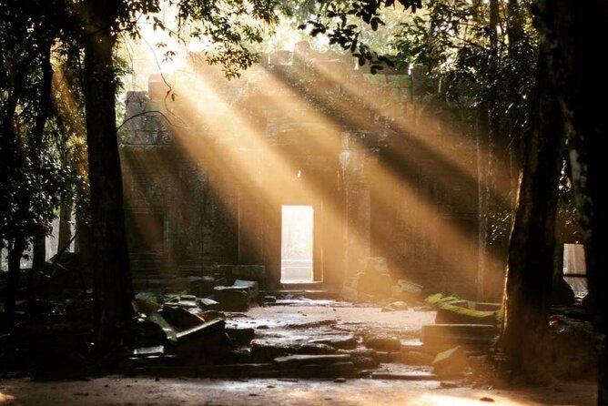 Angkor Sunrise Half-Day Tour with Private Vehicles & Tour Guide - Getting there early: private air-conditioned pickup and timing