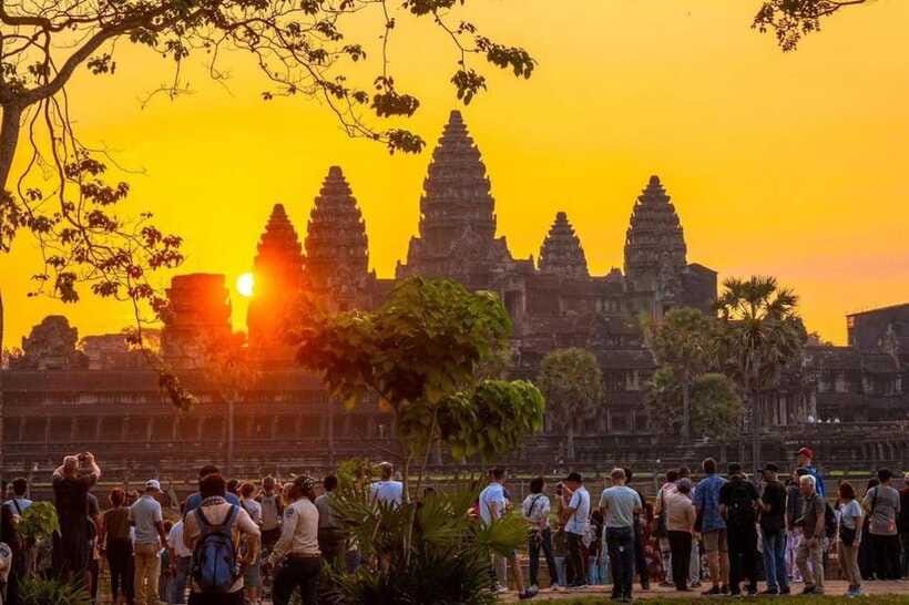 Angkor Wat 1 Day with Sunrise Combined tour with (Tuk Tuk) - Who This Sunrise Tour Suits (and Who Should Think Twice)