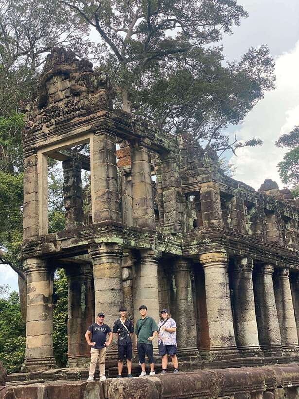 Angkor Wat 2-Day complex Sun rise & Sun set with Guided Tour - Should you book this Angkor Wat sunrise and sunset guided tour?