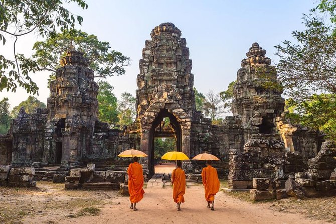 Angkor Wat Admission Ticket - Angkor Thom and the Bayon: where the faces catch you off guard