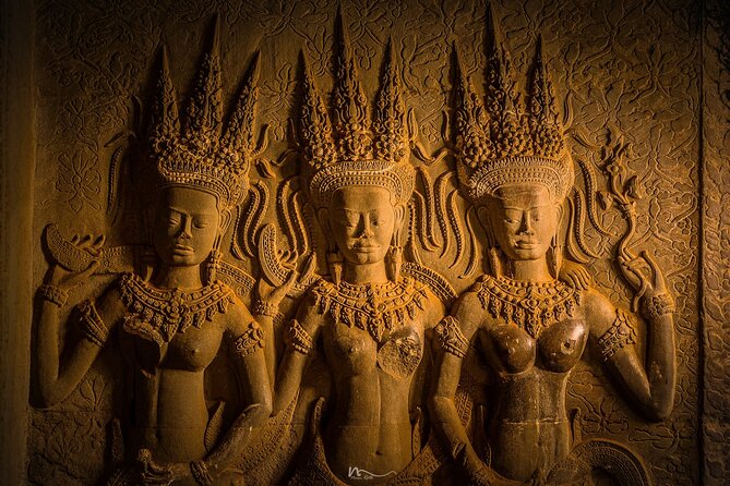Angkor Wat Full-Day Sunrise & Sunset Private Tour All Interesting Major Temples - Angkor Wat at first light: what you’re actually trying to see