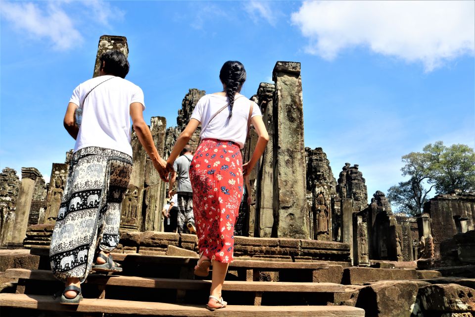 Angkor Wat: Full-Day Temples Small Group Tour - Who this tour fits best (and who should reconsider)