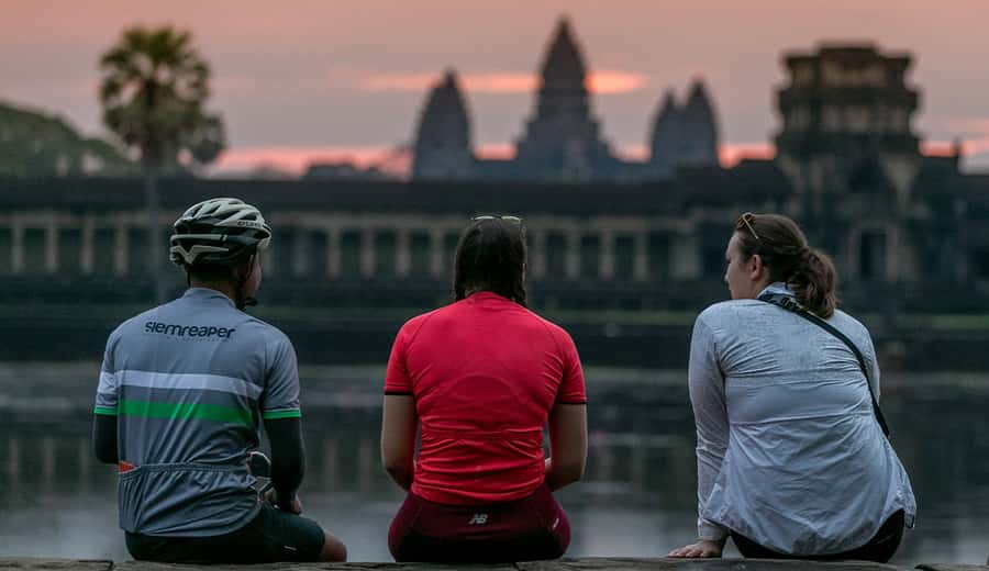 Angkor Wat: Guided Sunrise Bike Tour w/ Breakfast and Lunch - Early Start, Heat, and the Cycling Rules You’ll Want to Know