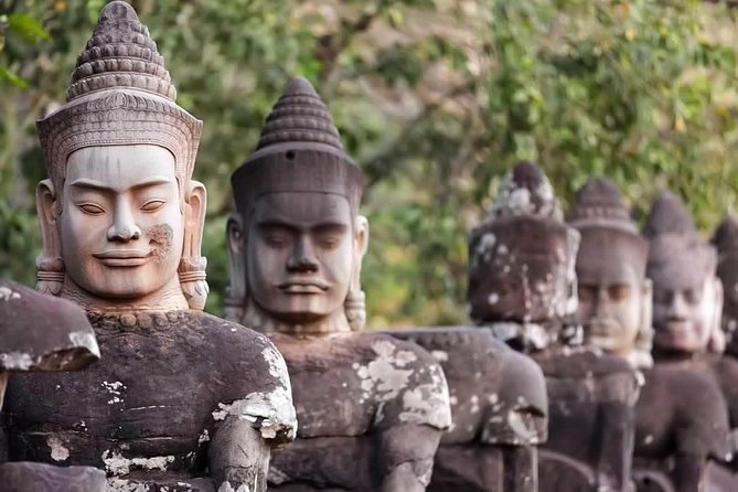 Angkor Wat plus Balloon Ride with Khmer Lunch - Best photo moments and why the guide’s route matters