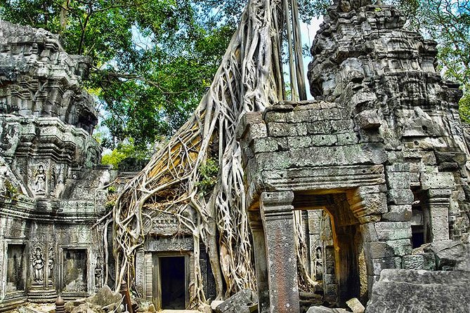 Angkor Wat Small-Group Exploration with Expert Guide - Stop 1: Angkor Wat (2 hours) and the carvings that reward attention