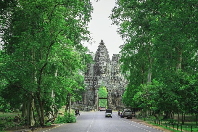 Angkor Wat Small-Group Sunrise Tour from Siem Reap - What you’ll need to handle mentally and physically