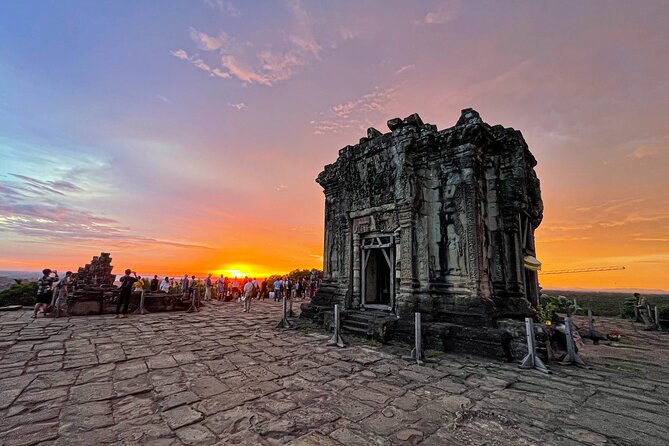 Angkor Wat Small Group Tour and Sunset with Lunch Included - Angkor Thom South Gate and Bayon: Start With Khmer Drama