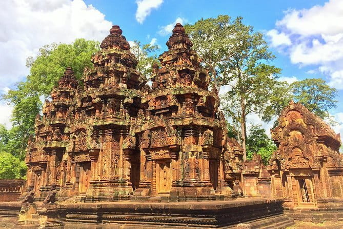 Angkor Wat Sunrise Small-Group 1-Day Tour from Siem Reap - Baphuon: climb time and panoramic payoff