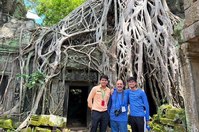 Angkor Wat Sunrise Tour By E-Bike Experience With Breakfast Included - Bayon Temple and the smiling faces: the finale that feels complete