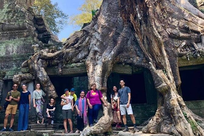 Angkor Wat Sunset Small Group Tour with Lunch Included - Phnom Bakheng Sunset: The Big View, the Big Steps