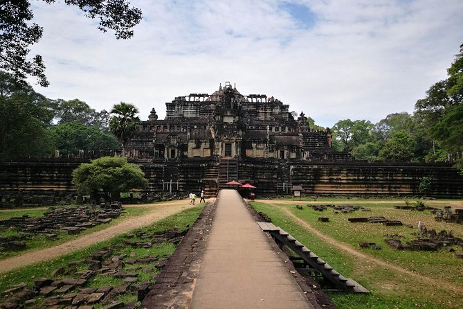 Angkor Wat Sunset Tour - Phnom Bakheng Sunset: Stairs, Seats, and the Big Payoff