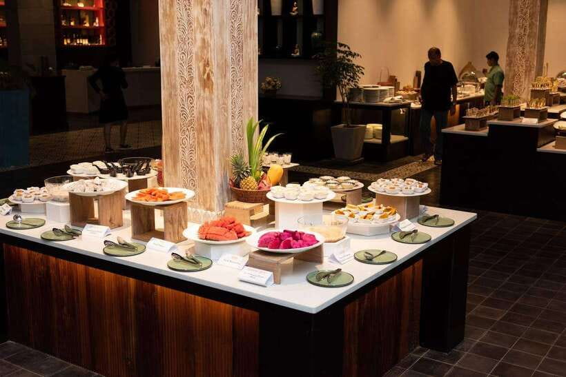 Apsara Performance with Dinner include Pick up & Drop off - Who should book this Apsara dinner show?