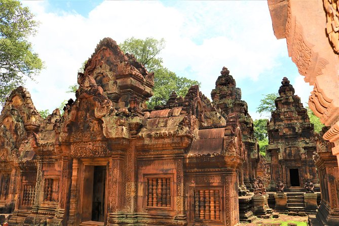 Banteay Srei and Grand Circuit Heritage Tour from Siem Reap - Banteay Srei: The Carving Stop That Changes How You See Angkor