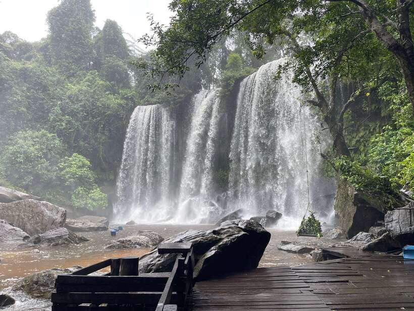 Banteay Srei, Kulen Waterfall & Beng Mealea Exploration - Beng Mealea: a 12th-century jungle temple with real atmosphere