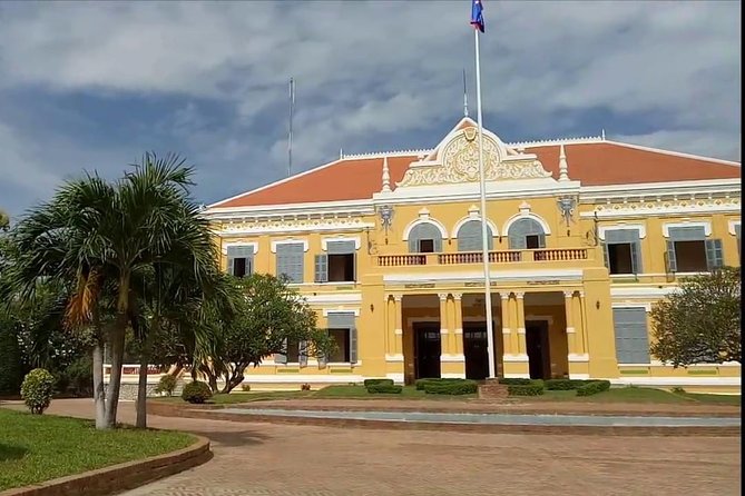 Battambang Day Trip from Siem Reap-Bamboo Train, Bats Cave - Bamboo train ride: the short journey that feels like a story