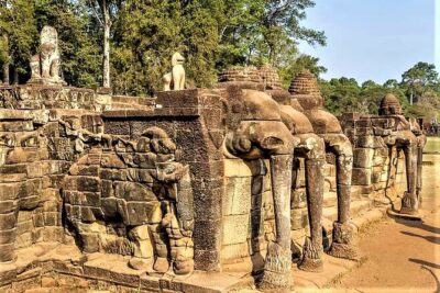 Cambodia Highlight 6 Days Tour from Siem Reap to Phnom Penh - Day 1: Landing in Siem Reap and Getting Oriented Fast