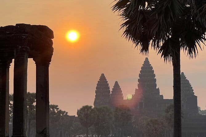 Cambodia Private Taxi - Siem Reap & Angkor Wat Temple Area Tour - Comfort details that pay off on a temple day