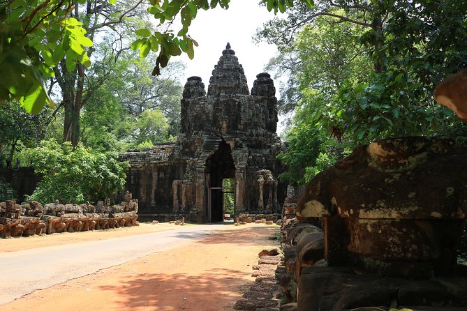 Classic Angkor Wat Sunrise or Sunset Private and Small GroupTour - Ta Prohm: The Trees, the Stone, and the Photo Wins