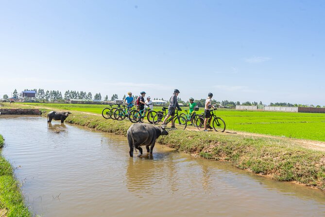 Floating Village Bike & Boat Sunset / E-Bike Available - Kompong Phluk: why the stilt houses matter