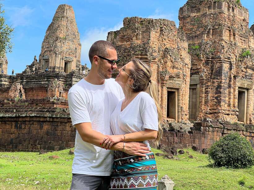 From Siem Reap: Angkor Wat Sunrise and Temples E-Bike Tour - The Siem Reap market stop: snacks, choices, and local rhythms