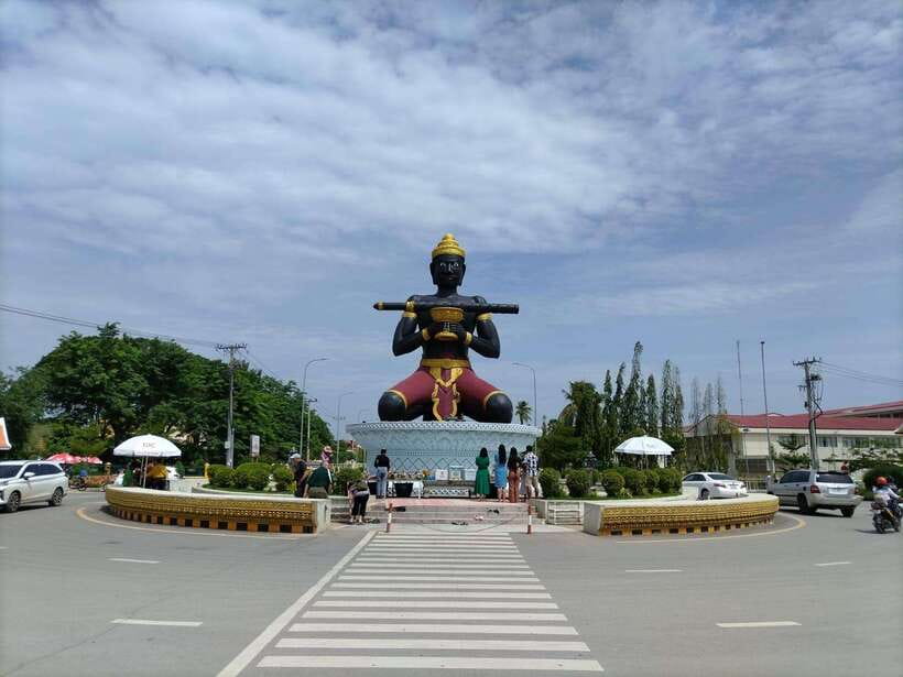 From Siem Reap: Battambang Day Trip Return or to Phnom Penh - Key things that make this trip worth your time