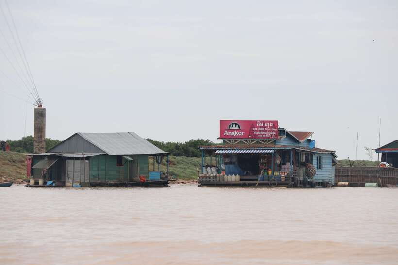 From Siem Reap: Tonle Sap Floating Villages Tour - The guide factor: why names like Moni and Mali keep showing up