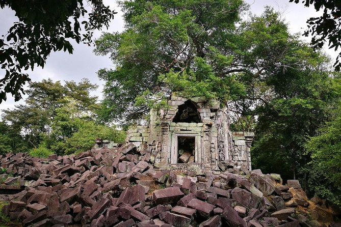 Full-Day Preah Vihear, Koh Ker and Beng Mealea Private Tour - The driving plan: air-conditioned comfort and a guide who connects the dots