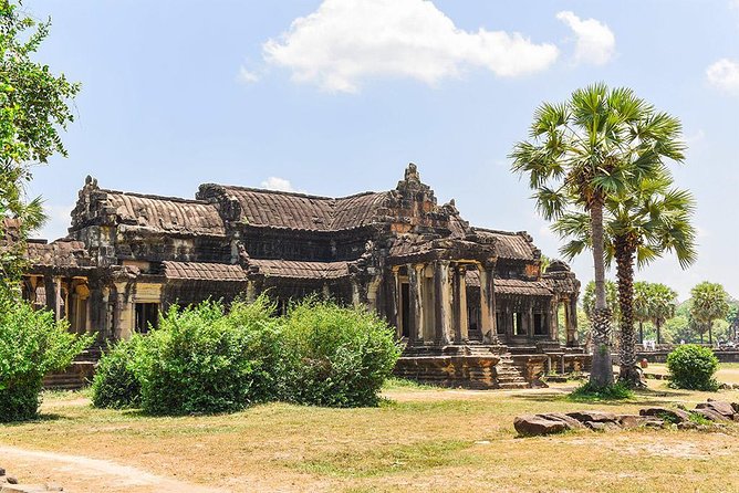Full-Day Temples of Angkor Small Group Tour - Hotel pickup, air-conditioned transport, and the comfort details that matter