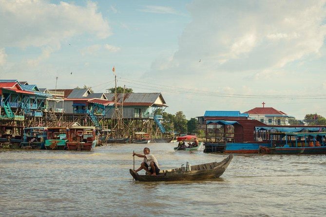 Kampong Phluk Floating Village Tour by Boat - Kompong Phluk Floating Village: Homes, Work, and the Spaces People Use