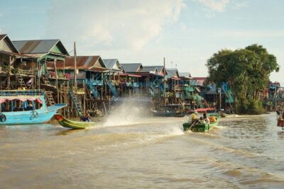 Kampong Phluk Floating Village Tour by Boat - Temple or market stop: start local before the water