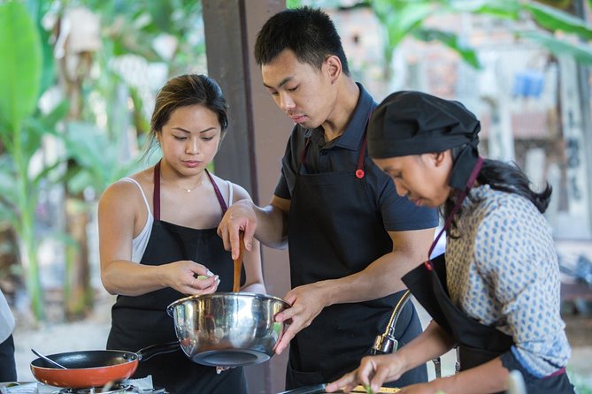 Khmer Cooking Class at a Local's Home in Krong Siem Reap - Eating the Results: A Real 4-Course Meal (and a Note on Drinks)