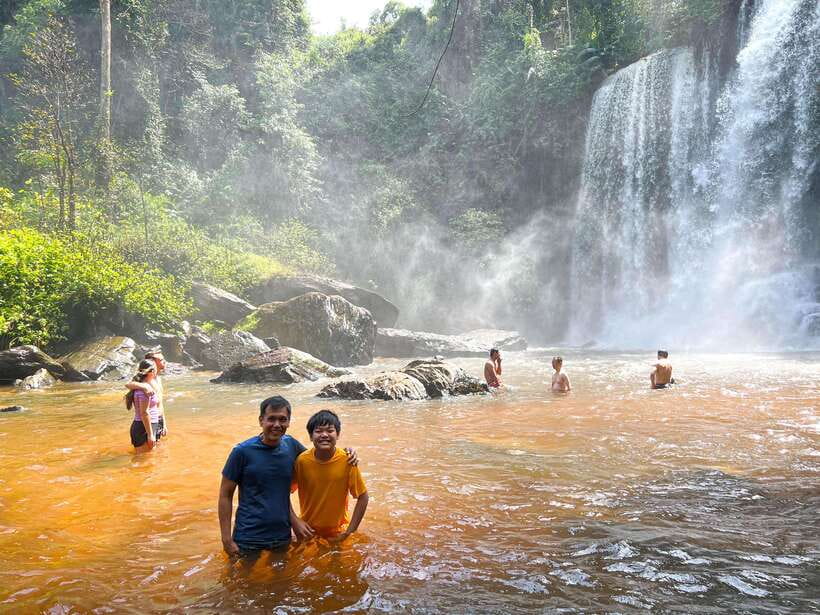 Kulen Mountain: Small-Group Tour and Picnic lunch - Poeng Ta Kho: cliff views and quick photo time