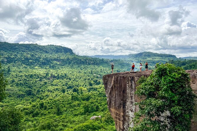 Kulen Mountain Waterfall Tour with Picnic Lunch from Siem Reap - A village stop that makes the day feel grounded