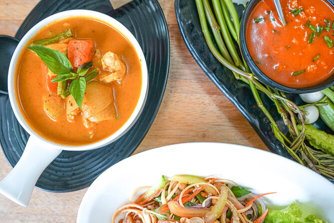 Old Siem Reap Sunset Food Tour by Tuk-tuk - Quick Takeaways