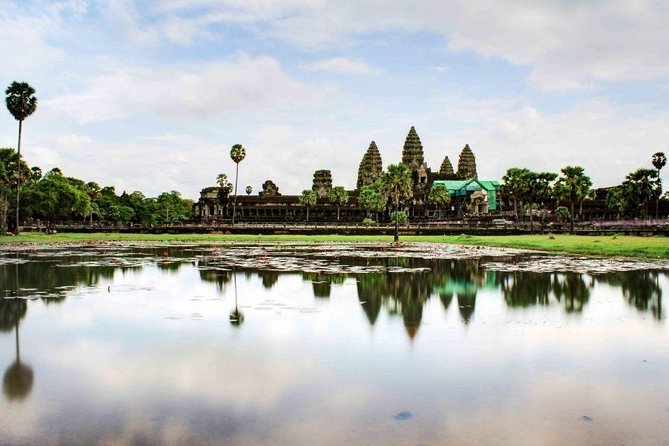 Private Angkor Wat Temple Tour - Hotel pickup, AC comfort, and what you get for the $45 tour fee