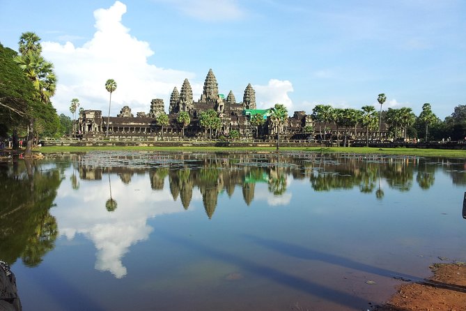 Private Siem Reap 3 Day Tour Discover All Highlight Angkor Temple - Day 3: Banteay Srei artistry, Neak Pean’s odd layout, and countryside texture