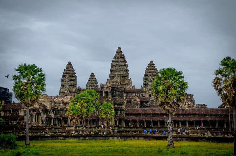 Seat-In-Coach: Small Circuit tour with Sunrise at Angkor Wat - Getting to Angkor Wat Before the World Wakes Up