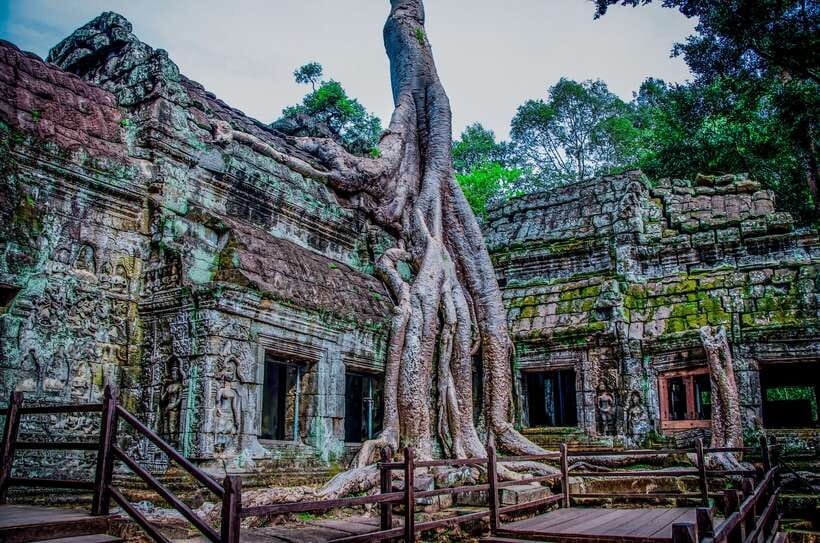 Seat-In-Coach: Small Circuit tour with Sunrise at Angkor Wat - Angkor Thom and Bayon’s 216 Stone Faces