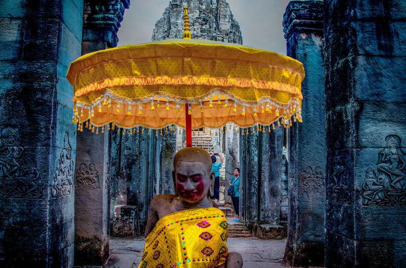 Seat-In-Coach: Small Circuit tour with Sunrise at Angkor Wat - Price and Value: $30 Tour Plus the Temple Pass