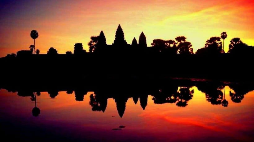 Siem Reap: 2-Days Angkor Wat with Sunrise Small-Group Tour - Who the guide makes the difference for (and how it shows in your photos)