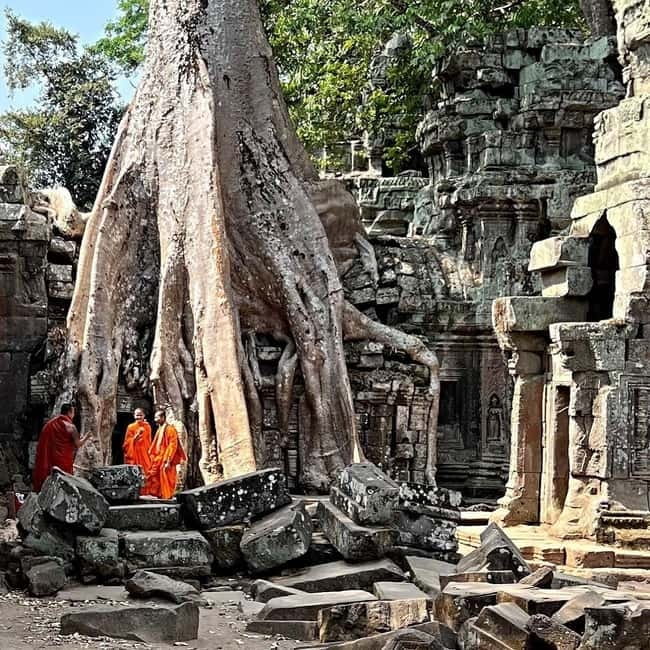 Siem Reap: Angkor 1-Day Private Tour with Sunset or Sunrise - Angkor Wat: world-class symbolism without the rush
